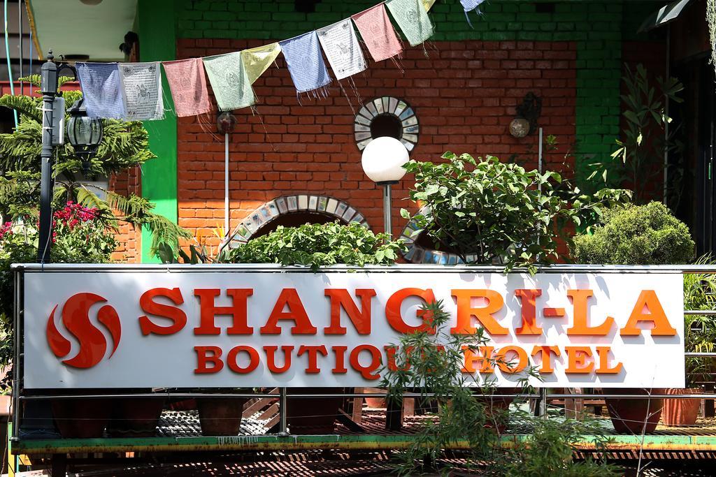Shangrila Boutique Hotel Катманду Екстер'єр фото