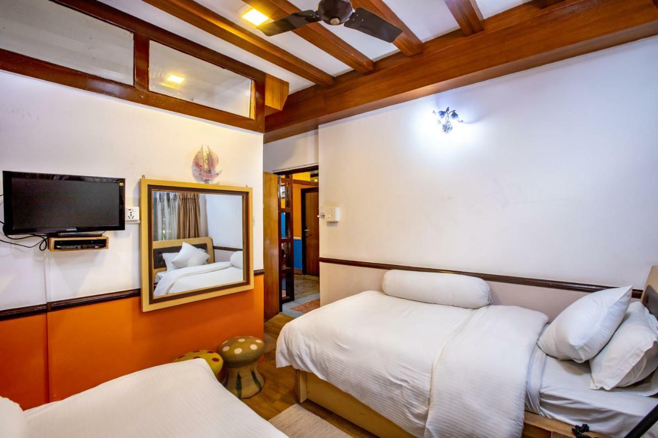 Shangrila Boutique Hotel Катманду Екстер'єр фото