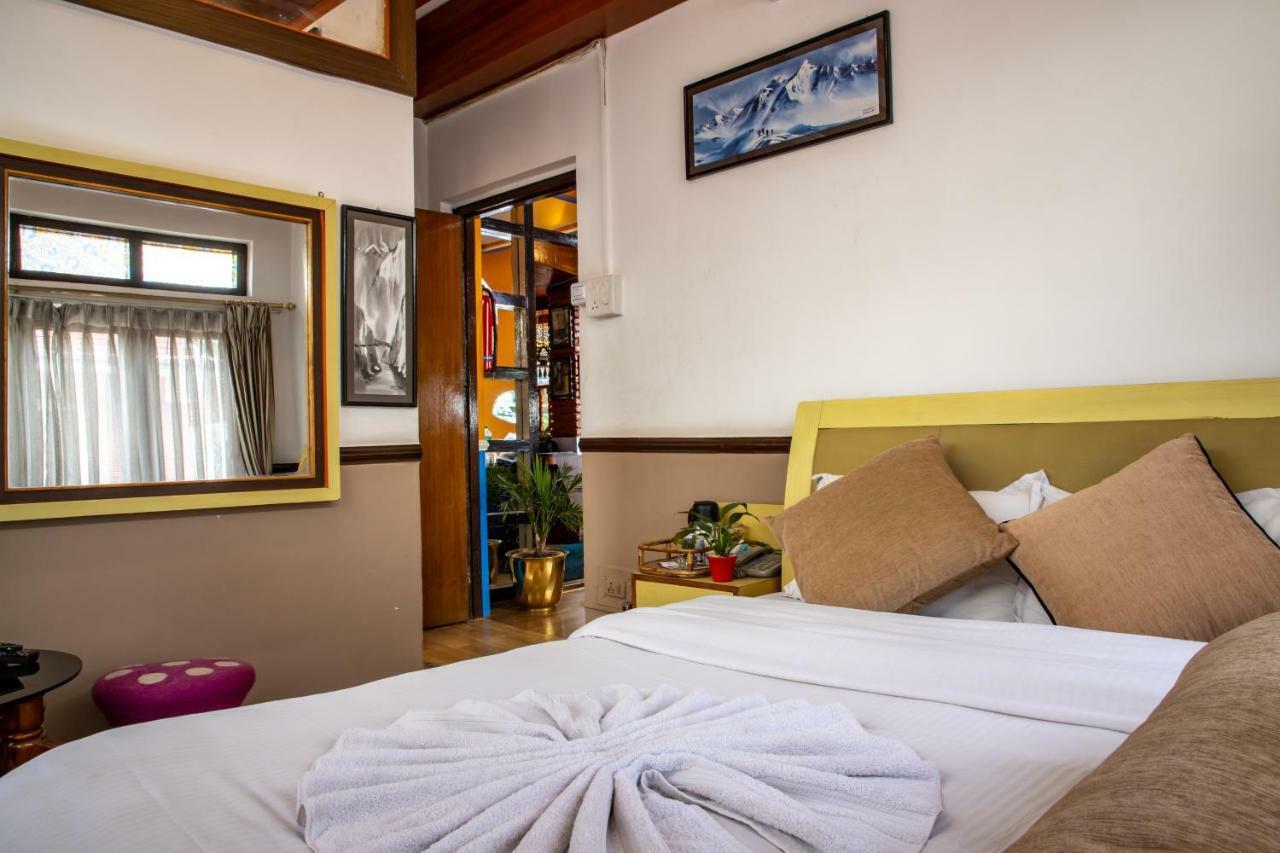 Shangrila Boutique Hotel Катманду Екстер'єр фото